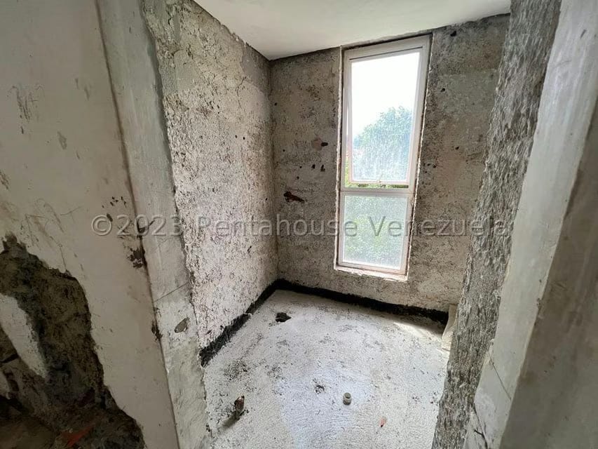 Apartamento (Planta Baja) en Venta en Alto Hatillo, Distrito Metropolitano - 32