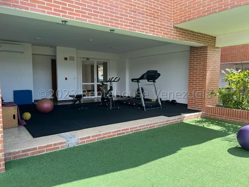 Apartamento (Planta Baja) en Venta en Alto Hatillo, Distrito Metropolitano - 40