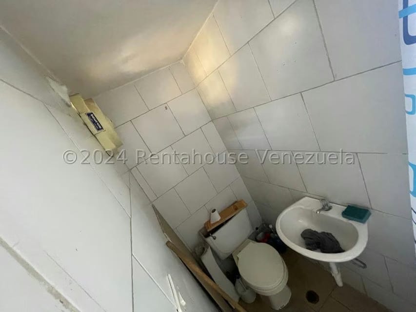 Comercial (Local Comercial) en Venta en El Ingenio, Miranda - 8