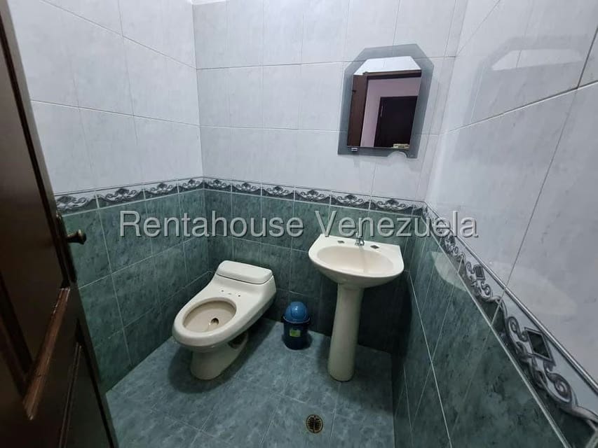 Casa (Multipes Niveles) en Venta en Buenos Aires, Merida - 36
