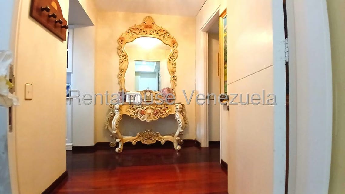 Apartamento (1 Nivel) en Venta en Sorocaima, Distrito Metropolitano - 3