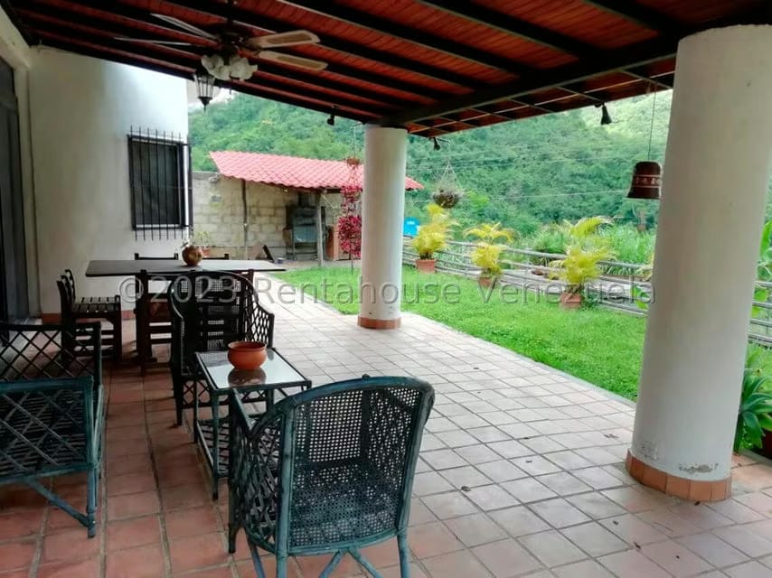 Casa (Contemporaneo) en Venta en Karimao Country, Distrito Metropolitano - 3