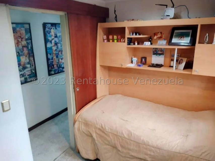Casa (Contemporaneo) en Venta en Karimao Country, Distrito Metropolitano - 21