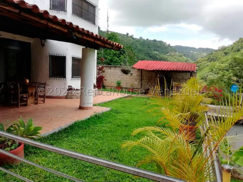 Casa (Contemporaneo) en Venta en Karimao Country, Distrito Metropolitano - 35