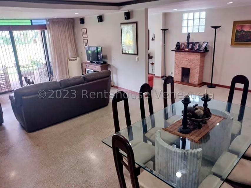 Casa (Contemporaneo) en Venta en Karimao Country, Distrito Metropolitano - 9