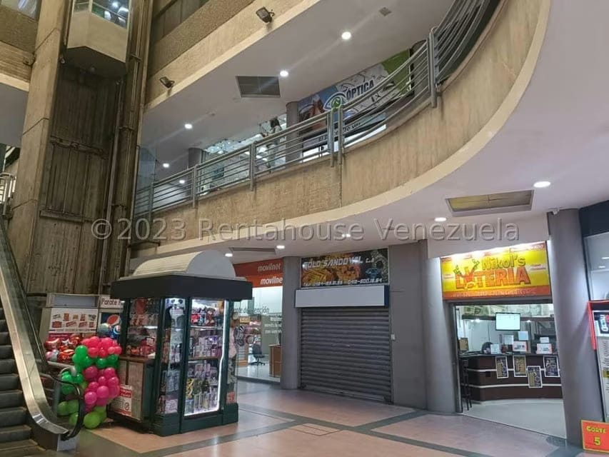 Comercial (Local Comercial) en Venta en El Paraiso, Distrito Metropolitano - 11