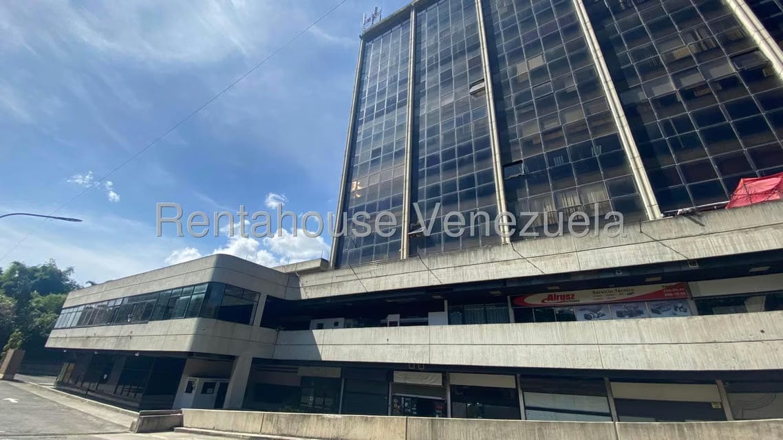 Comercial (Local Comercial) en Venta en Macaracuay, Distrito Metropolitano - 2