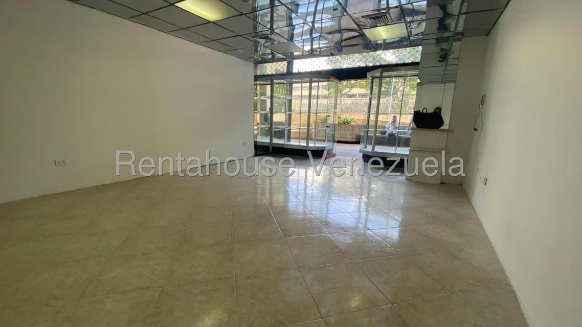 Comercial (Local Comercial) en Venta en Macaracuay, Distrito Metropolitano - 10
