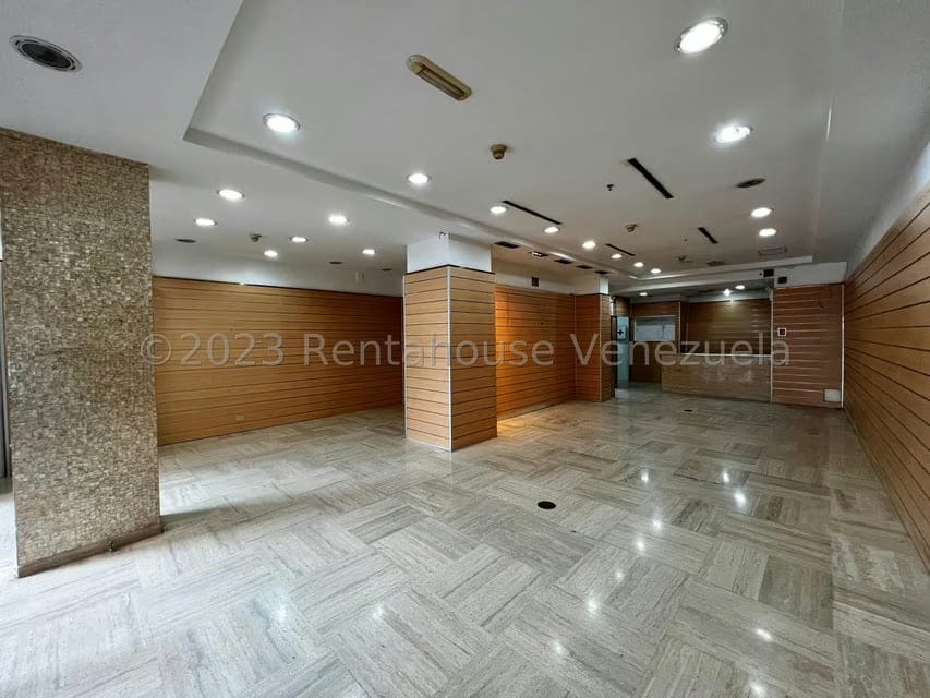 Comercial (Local Comercial) en Alquiler en La Castellana, Distrito Metropolitano - 4