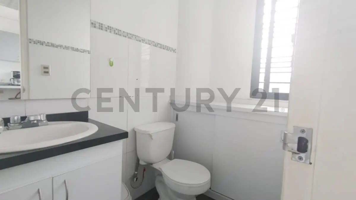 Prestigioso Centro Odontológico en Venta Ubicado en el C.C de Terrazas del Ávila - 7