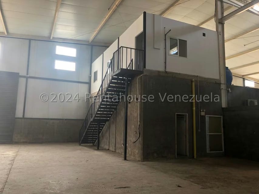 Comercial (Galpon - Deposito) en Alquiler en Zona Industrial Los Mesones, Anzoategui - 3