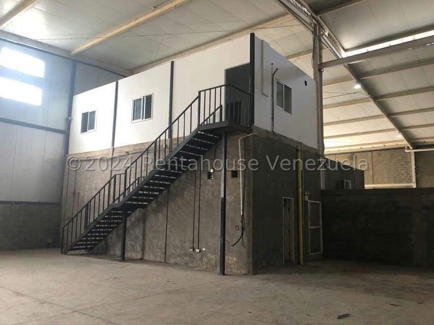 Comercial (Galpon - Deposito) en Alquiler en Zona Industrial Los Mesones, Anzoategui - 4
