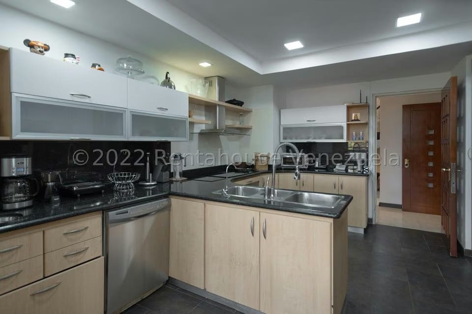 Apartamento (Duplex) en Venta en La Tahona, Distrito Metropolitano - 11