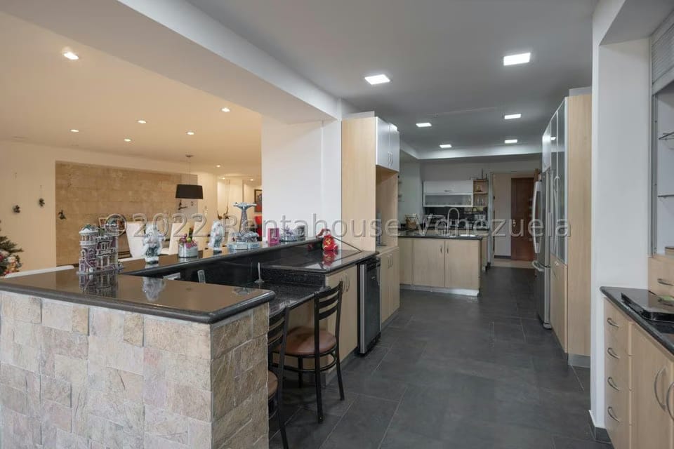 Apartamento (Duplex) en Venta en La Tahona, Distrito Metropolitano - 16