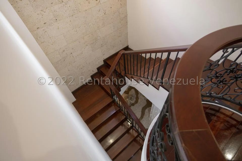 Apartamento (Duplex) en Venta en La Tahona, Distrito Metropolitano - 33