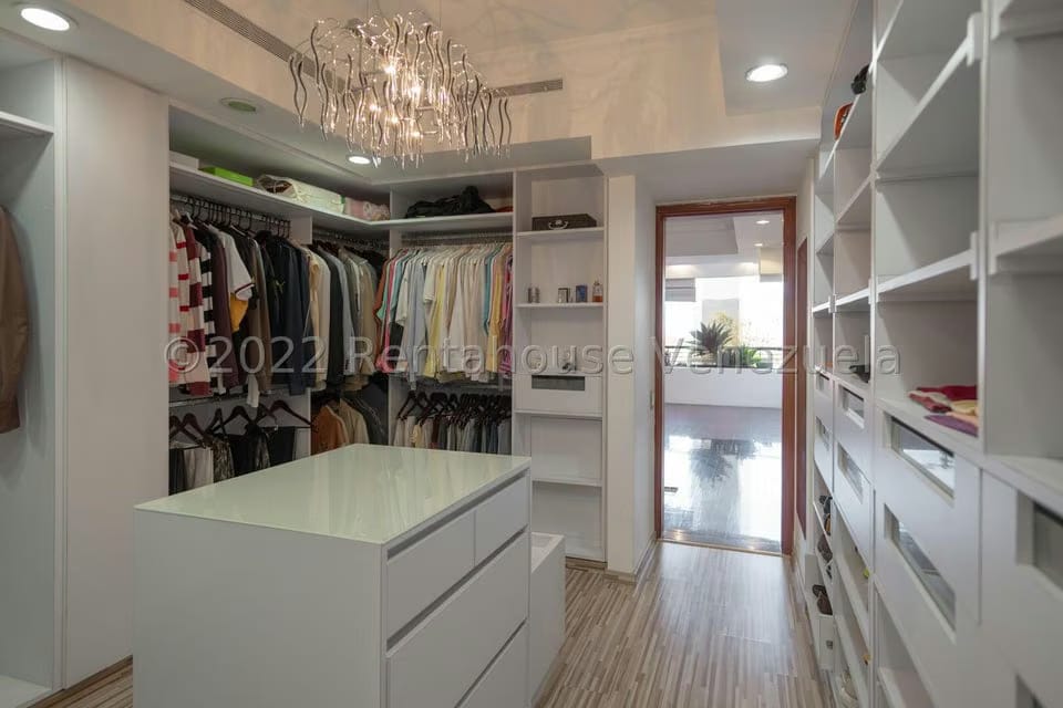 Apartamento (Duplex) en Venta en La Tahona, Distrito Metropolitano - 39