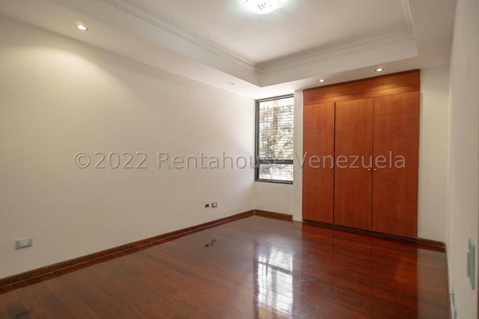 Apartamento (Duplex) en Venta en La Tahona, Distrito Metropolitano - 44