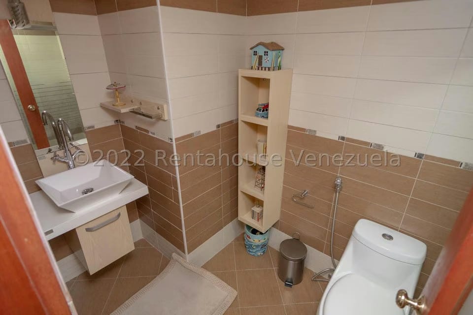 Apartamento (Duplex) en Venta en La Tahona, Distrito Metropolitano - 45