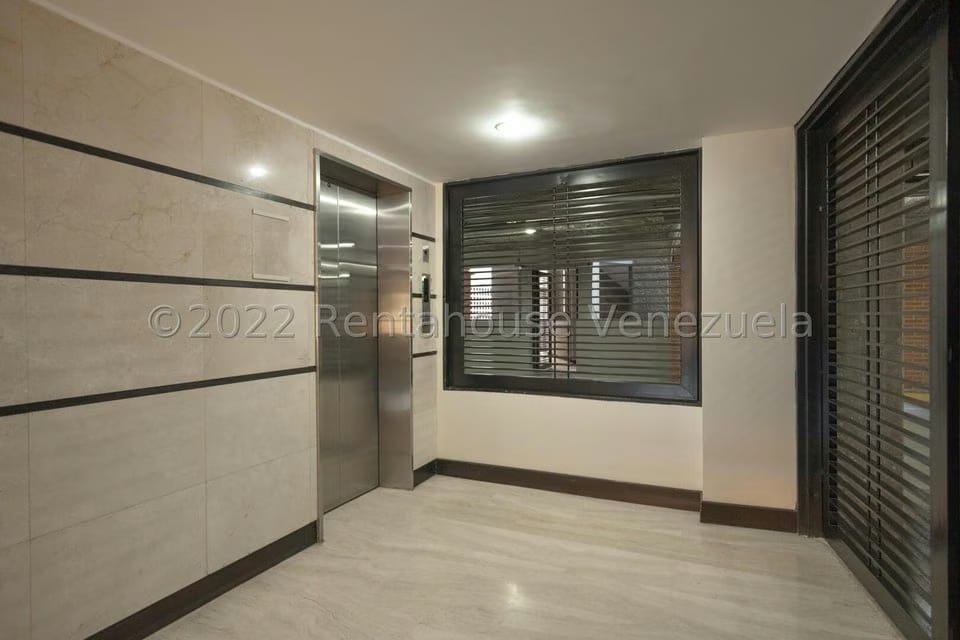 Apartamento (Duplex) en Venta en La Tahona, Distrito Metropolitano - 47