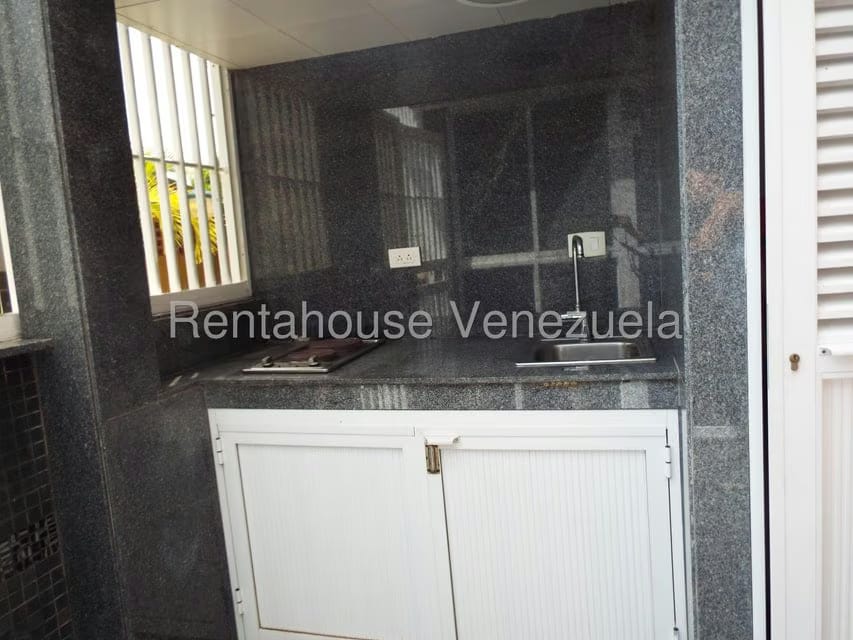 Apartamento (1 Nivel) en Alquiler en La Costanera, Miranda - 18