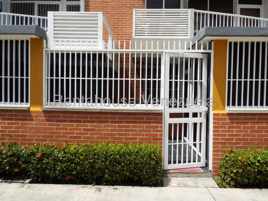 Apartamento (1 Nivel) en Alquiler en La Costanera, Miranda - 3