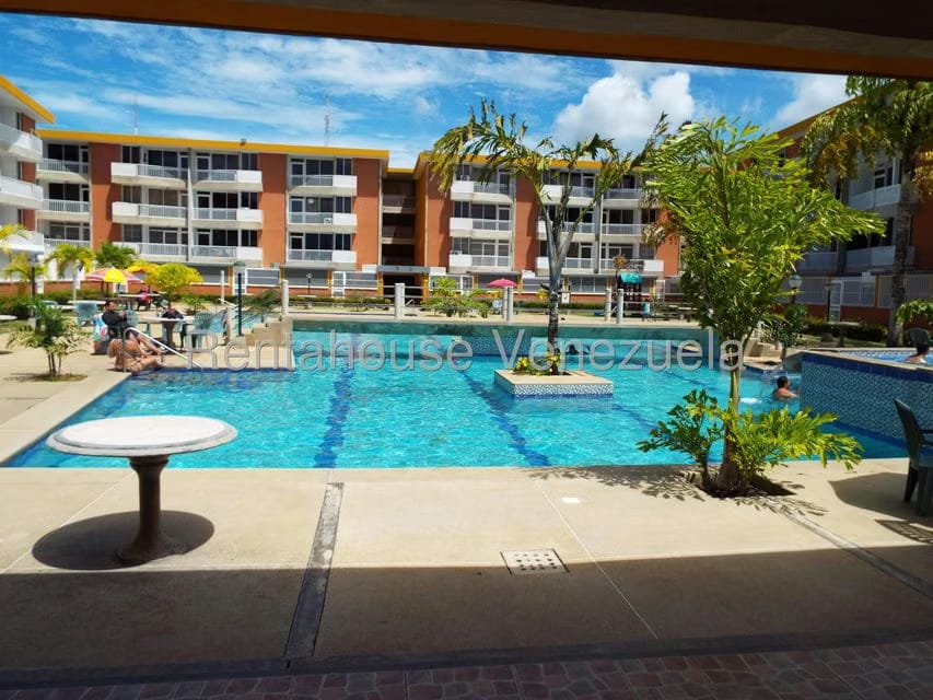 Apartamento (1 Nivel) en Alquiler en La Costanera, Miranda - 21