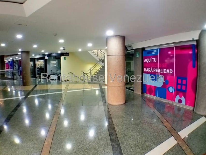Comercial (Local Comercial) en Alquiler en Los Naranjos del Cafetal, Distrito Metropolitano - 2