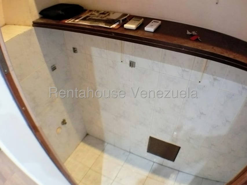 Comercial (Local Comercial) en Alquiler en Los Naranjos del Cafetal, Distrito Metropolitano - 12