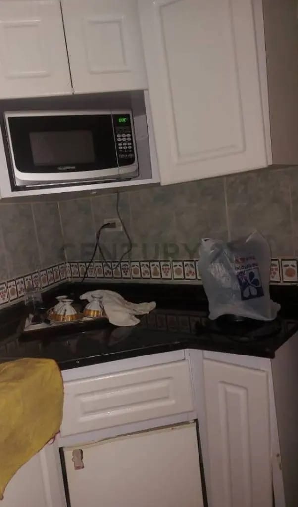 Alquiler de oficina completa en 2500$ o cubículos de 20mtrs cada uno en 650$ - 13
