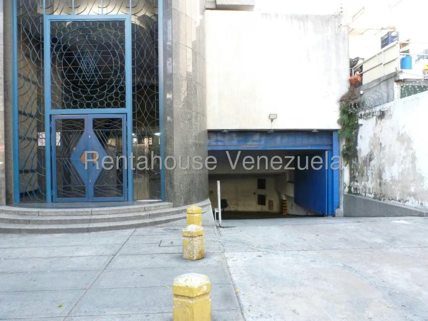 Comercial (Consultorio Medico) en Venta en Bello Monte, Distrito Metropolitano - 2