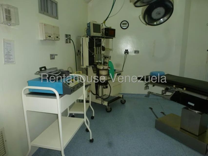 Comercial (Consultorio Medico) en Venta en Bello Monte, Distrito Metropolitano - 13