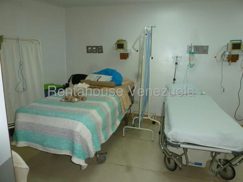 Comercial (Consultorio Medico) en Venta en Bello Monte, Distrito Metropolitano - 16