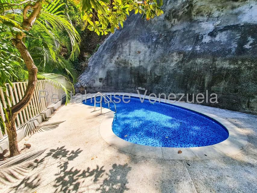 Casa (Multipes Niveles) en Venta en Cumbres de Curumo, Distrito Metropolitano - 10