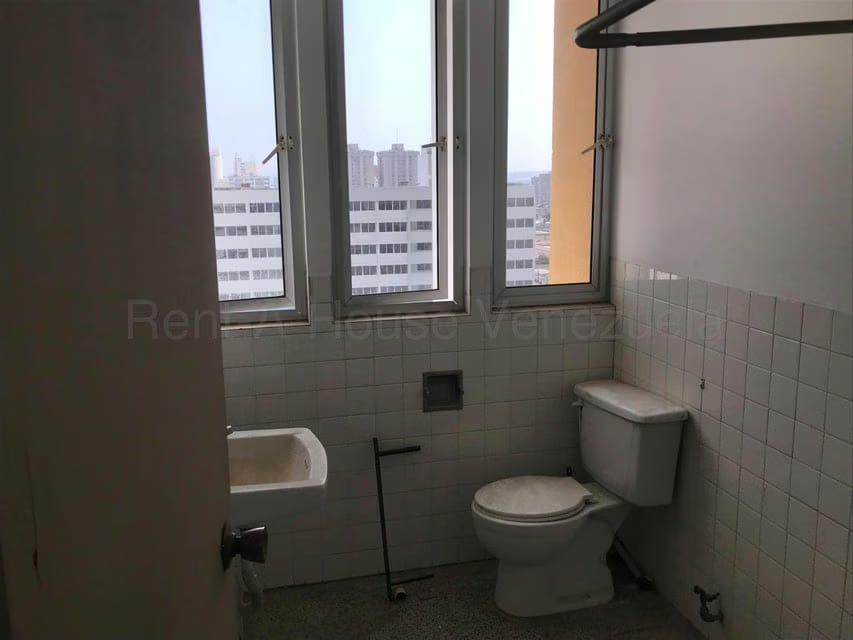 Comercial (Local Comercial) en Alquiler en Avenida Bella Vista, Zulia - 11
