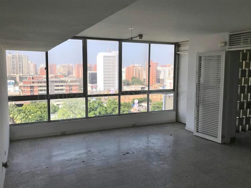 Comercial (Local Comercial) en Alquiler en Avenida Bella Vista, Zulia - 3