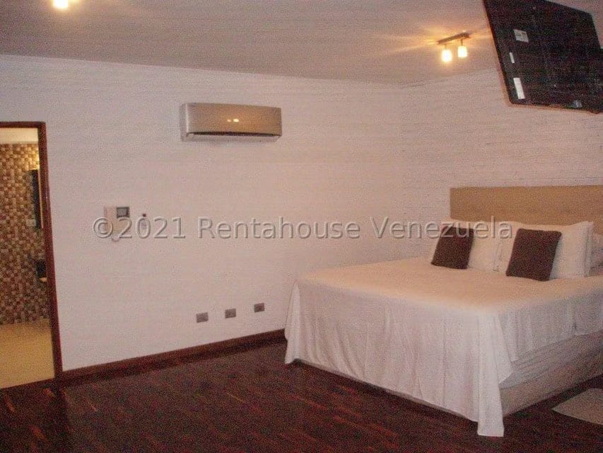 Casa (1 Nivel) en Venta en Miranda, Distrito Metropolitano - 23