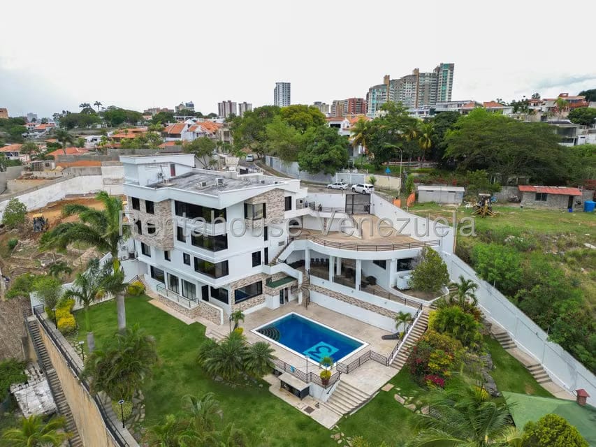 Casa (Multipes Niveles) en Venta en Monte Real, Lara