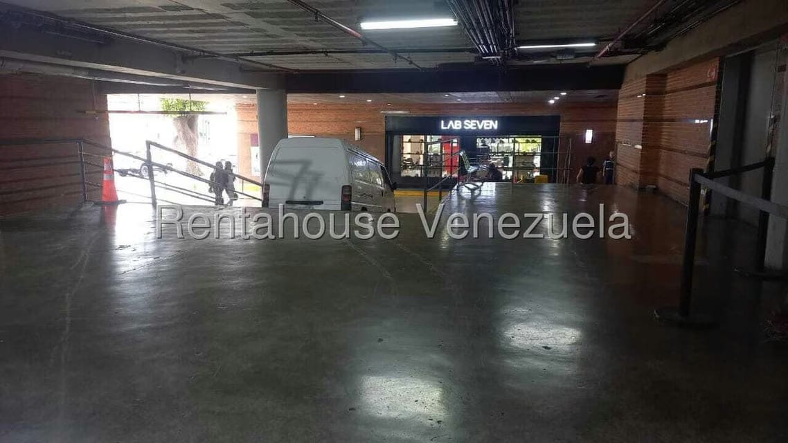Comercial (Galpon - Deposito) en Venta en La Castellana, Distrito Metropolitano - 6