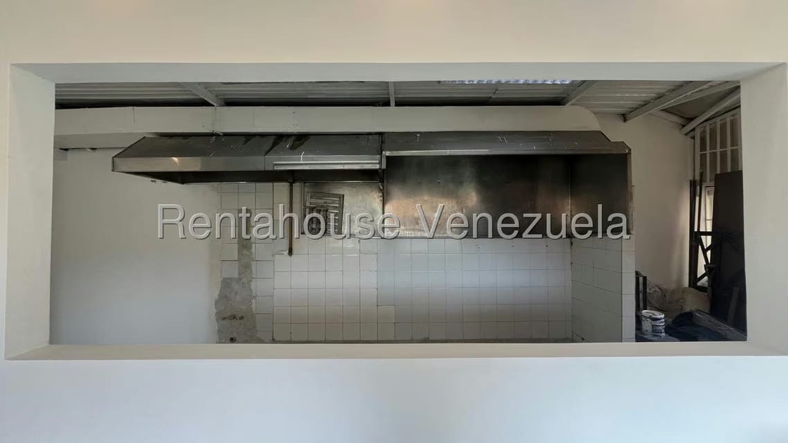 Comercial (Local Comercial) en Venta en Los Samanes, Distrito Metropolitano - 16
