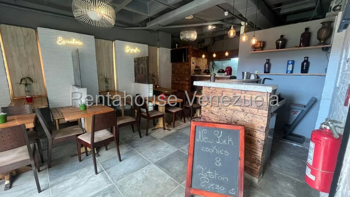Comercial (Local Comercial) en Venta en Los Samanes, Distrito Metropolitano - 7