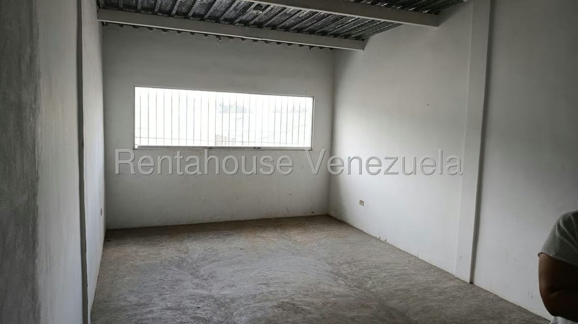 Comercial (Local Comercial) en Alquiler en La Candelaria, Carabobo - 11