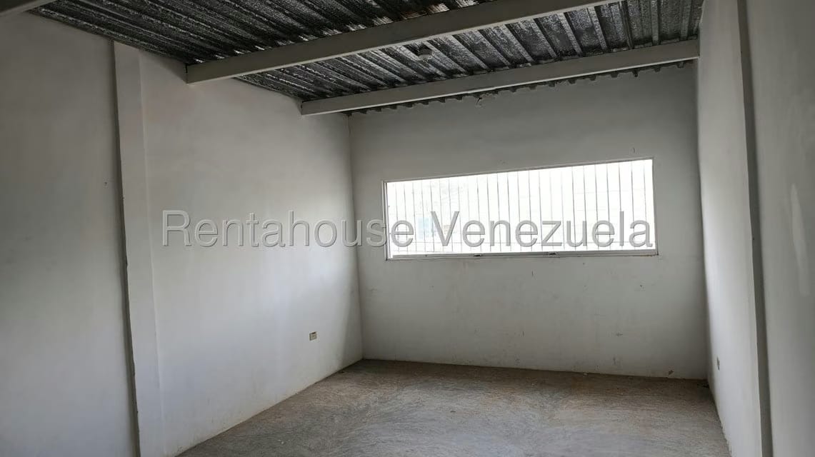 Comercial (Local Comercial) en Alquiler en La Candelaria, Carabobo - 12