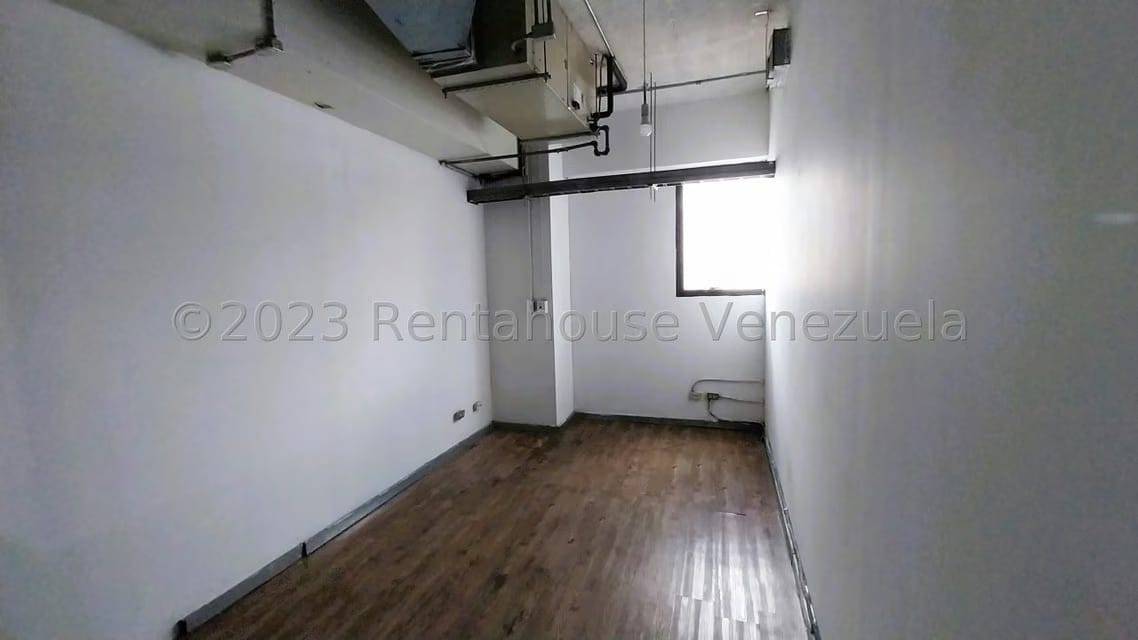Comercial (Oficina) en Alquiler en Los Cortijos de Lourdes, Distrito Metropolitano - 16