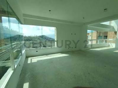 Exclusivo Pent House Dúplex a Estrenar con Vista Al Ávila - Solar del Hatillo - 5