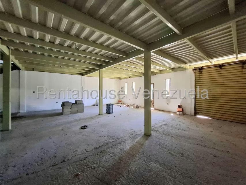 Comercial (Local Comercial) en Venta en La Romana, Aragua - 24