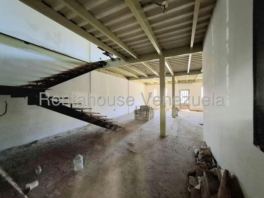 Comercial (Local Comercial) en Venta en La Romana, Aragua - 28