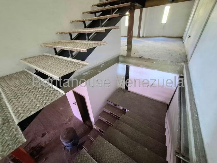 Comercial (Local Comercial) en Venta en La Romana, Aragua - 29