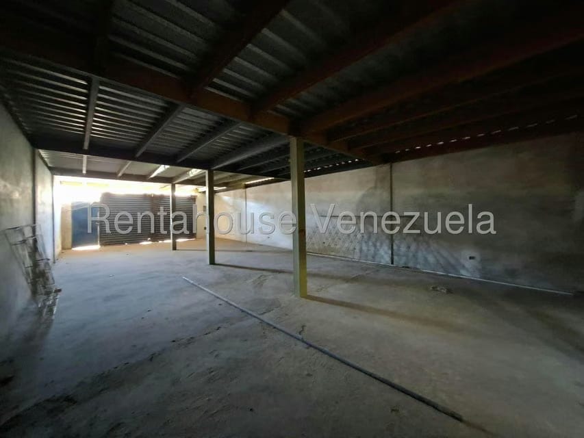 Comercial (Local Comercial) en Venta en La Romana, Aragua - 31