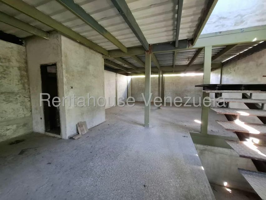 Comercial (Local Comercial) en Venta en La Romana, Aragua - 36