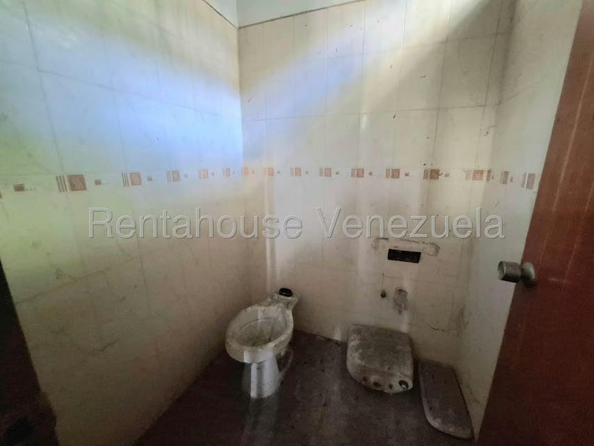 Comercial (Local Comercial) en Venta en La Romana, Aragua - 7